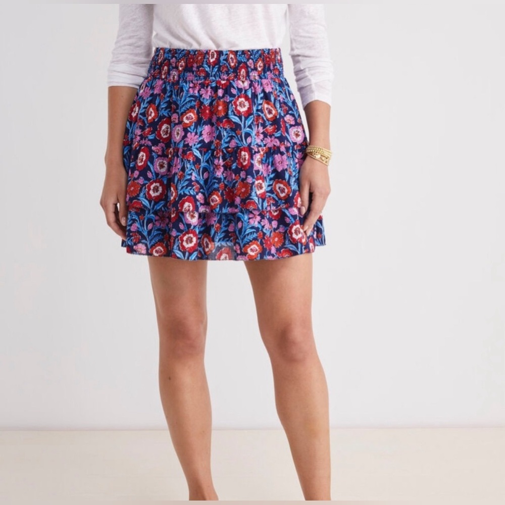 NWT Vinyard Vines Tisbury Floral smocked  skirt size Small
